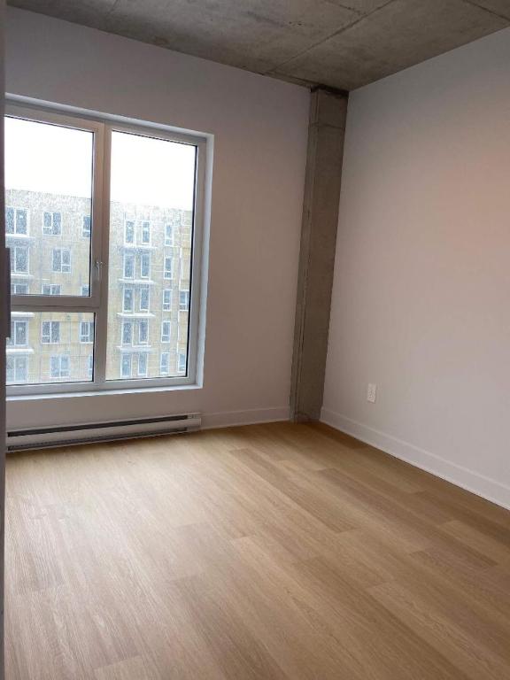 2 CH - 1 SDB - Montreal - $2,100 /mo 5