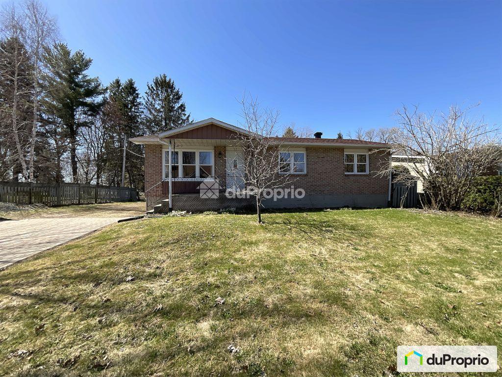 144 Rue Desranleau, Contrecoeur, QC, Canada — photo 1