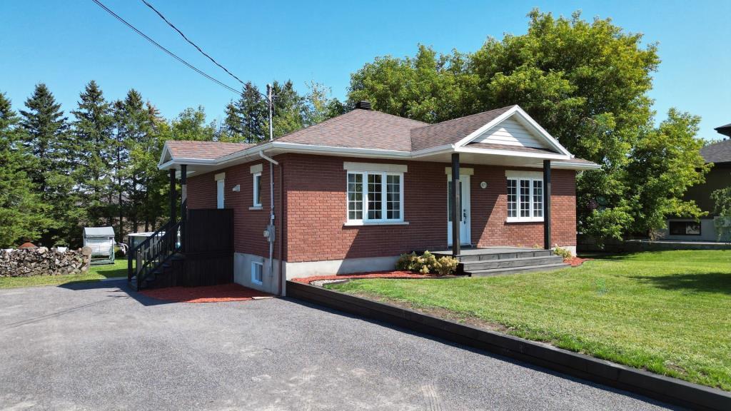 875 Rang de L'achigan, L'Assomption, QC — photo 1