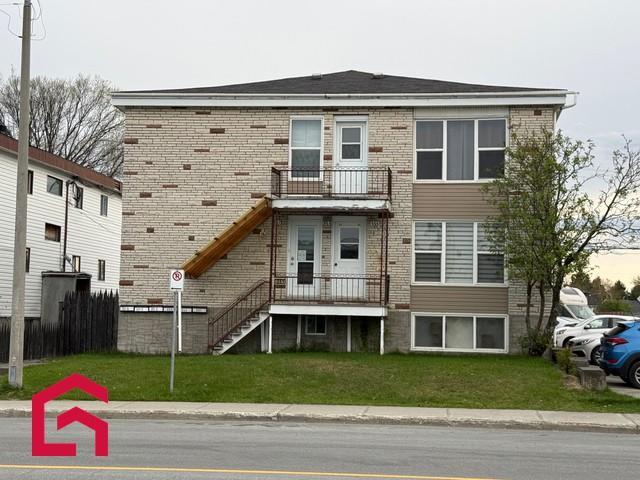 351 355 3e Avenue — photo 1
