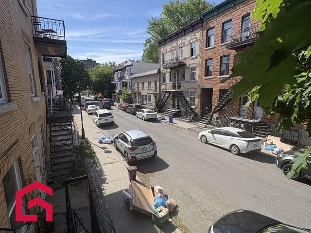 3681 Av. Coloniale — photo 1