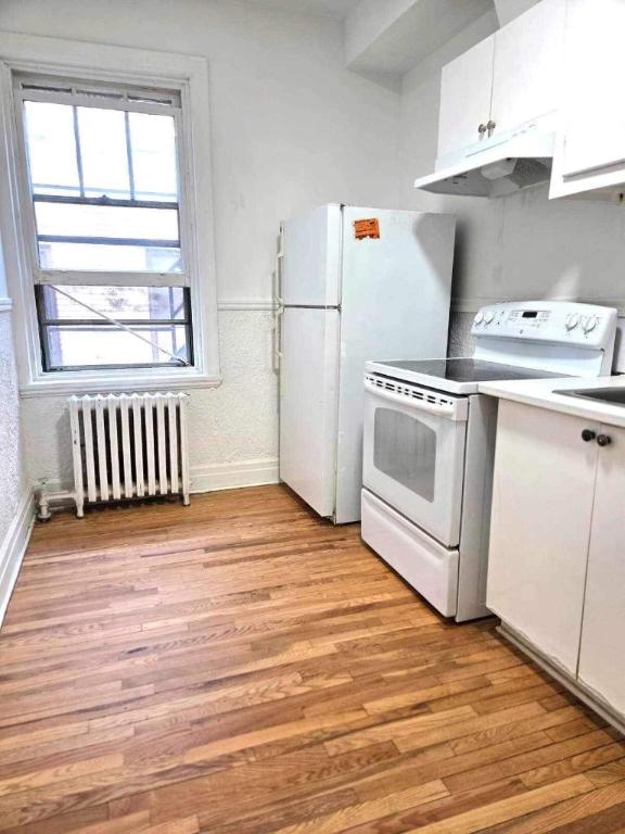 4720 Queen Mary Road — photo 3