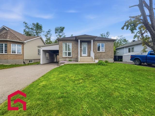 1170 Rue St-Jacques — photo 1