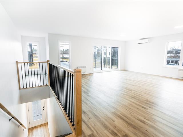 702Z 784Z Rue Rachel-Hébert — photo 3