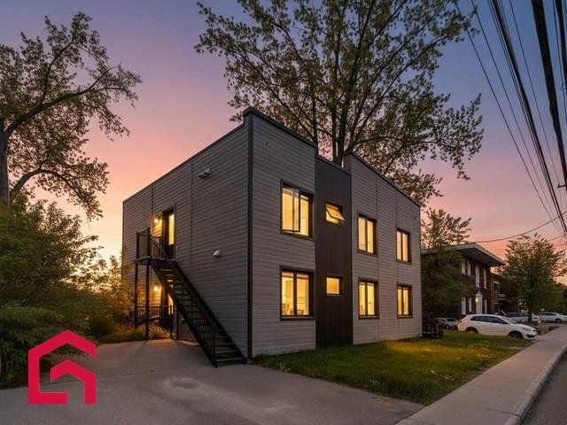 667 675 Rue Laviolette — photo 1
