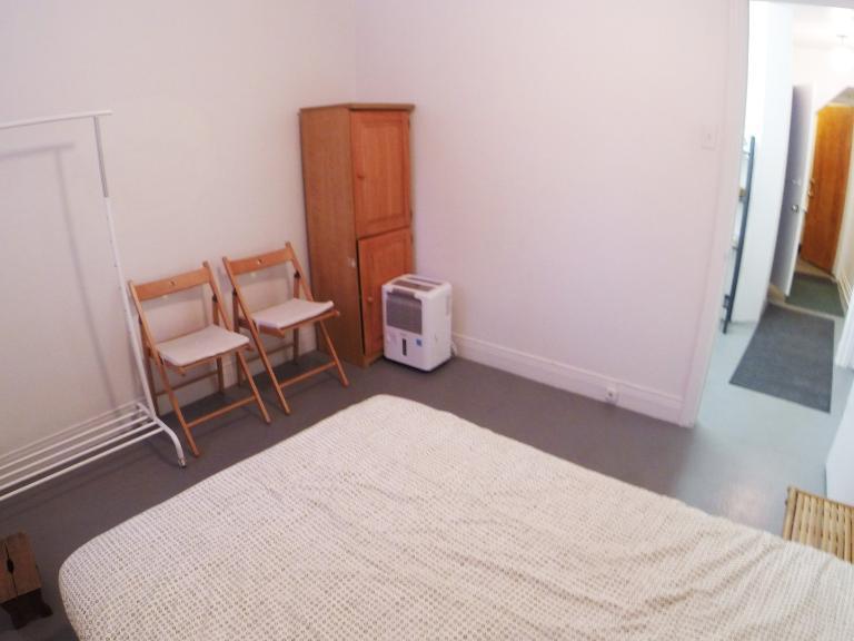 3 1/2 - Montréal (Côte-des-Neiges) - 1 200 $/mois — photo 1