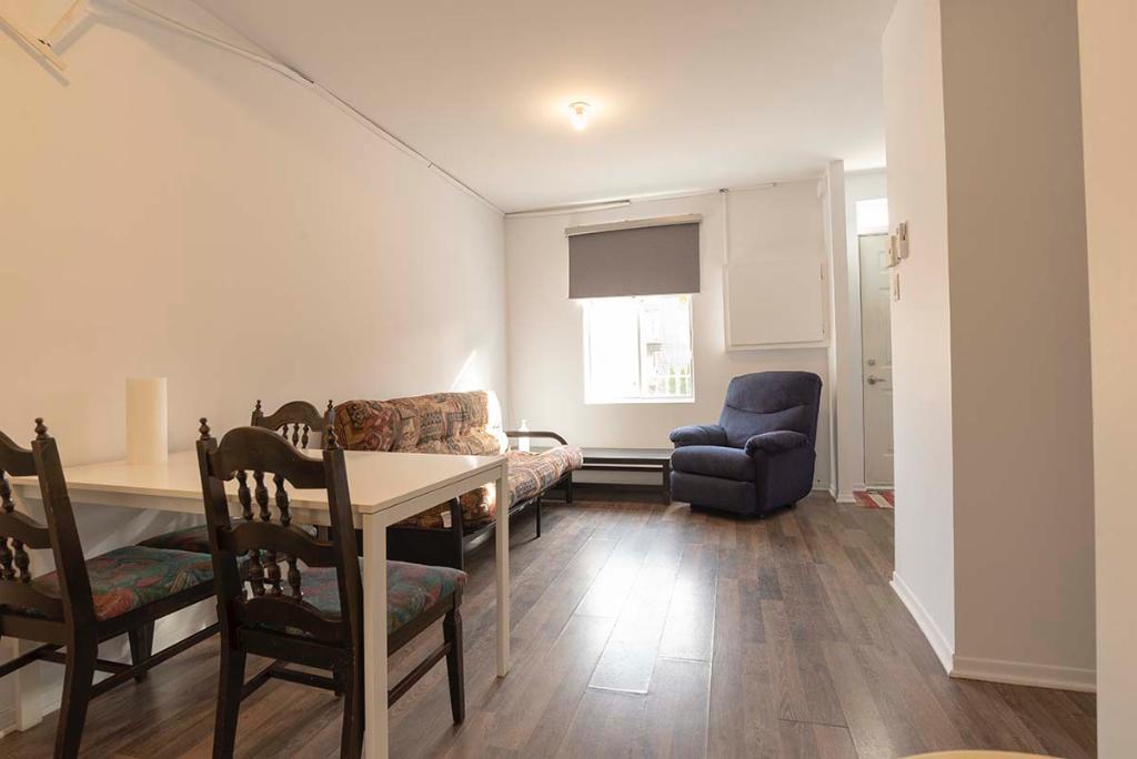 2371 Avenue Lalonde — photo 1