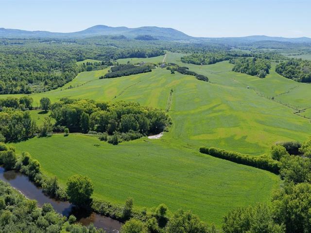 Potton (Estrie) : Terre agricole et à bois de 247,11 acres — photo 2