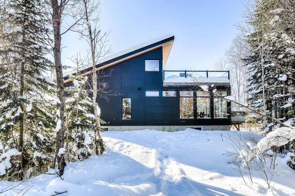 1703 Chemin du Lac Amico, Sainte-Lucie-des-Laurentides, QC, Canada — photo 3