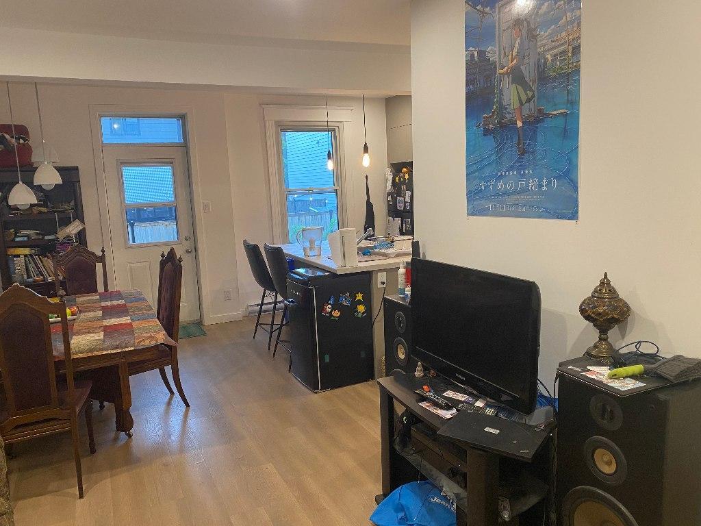 Chambre à louer dans Saint-Sauveur, La Cité Limoilou, Basse-Ville, Québec — photo 2