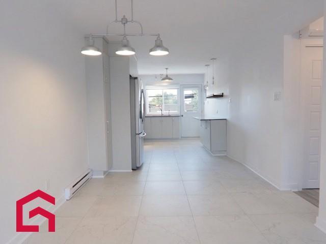 8532 12e Avenue — photo 3
