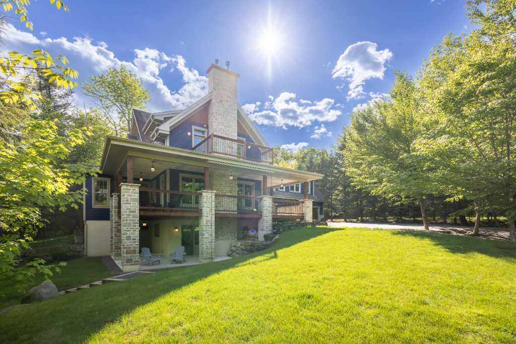 44 Rue du Domaine Brome, Lac-Brome, QC, Canada — photo 1