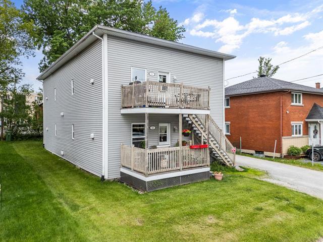 521 527 Rue Cartier — photo 2