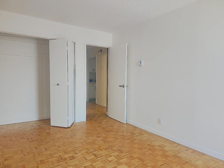 2 CH - 1 SDB - Montréal - $1,500 /mo 4