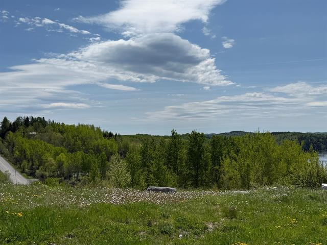 Terrain — photo 3