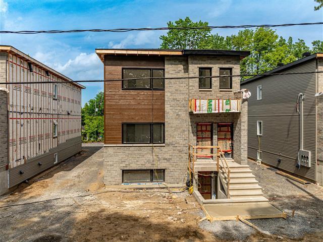 663 2e Avenue — photo 1