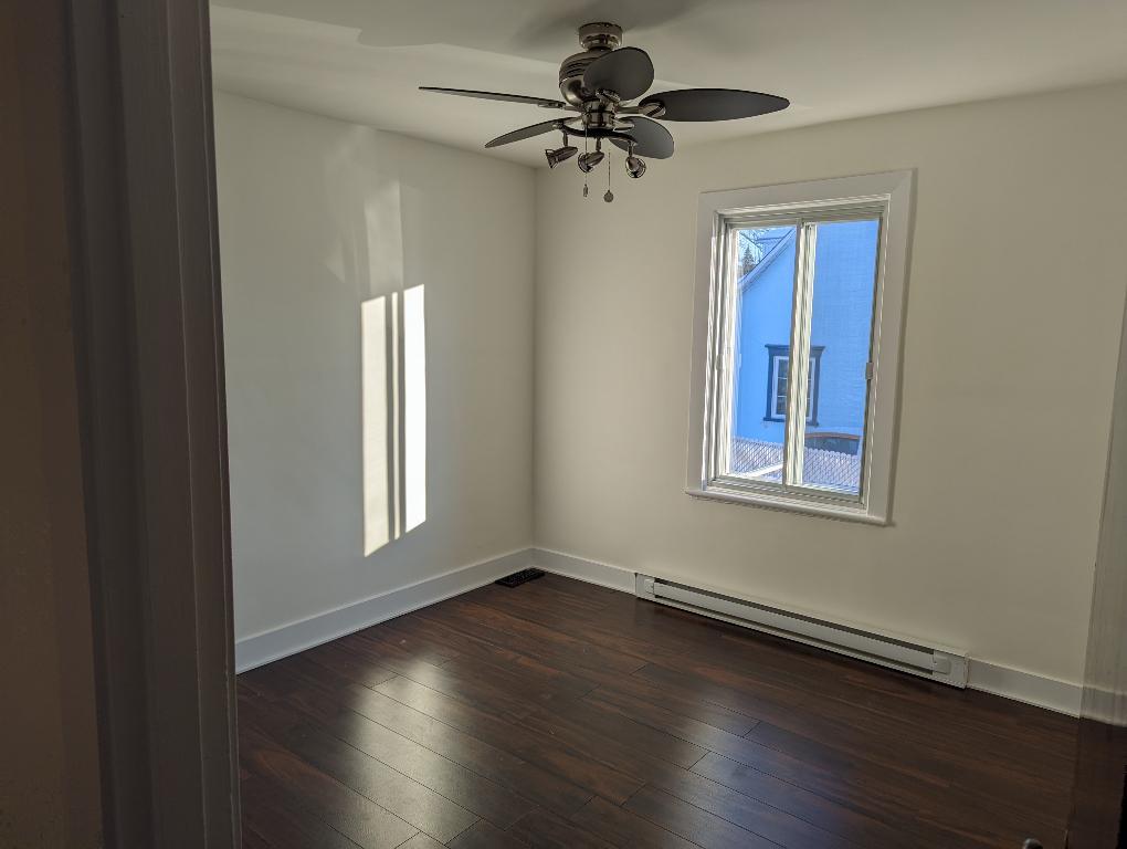 Appartement sur deux niveaux-Comme une maison, au cœur d'Ahuntsic ! 5