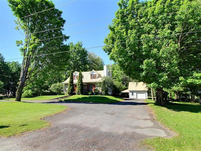 1550Z Rg St-Michel — photo 2