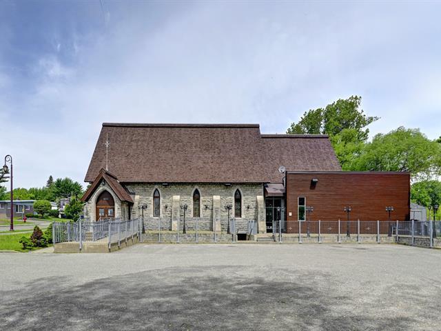 2492 Av. Royale — photo 2