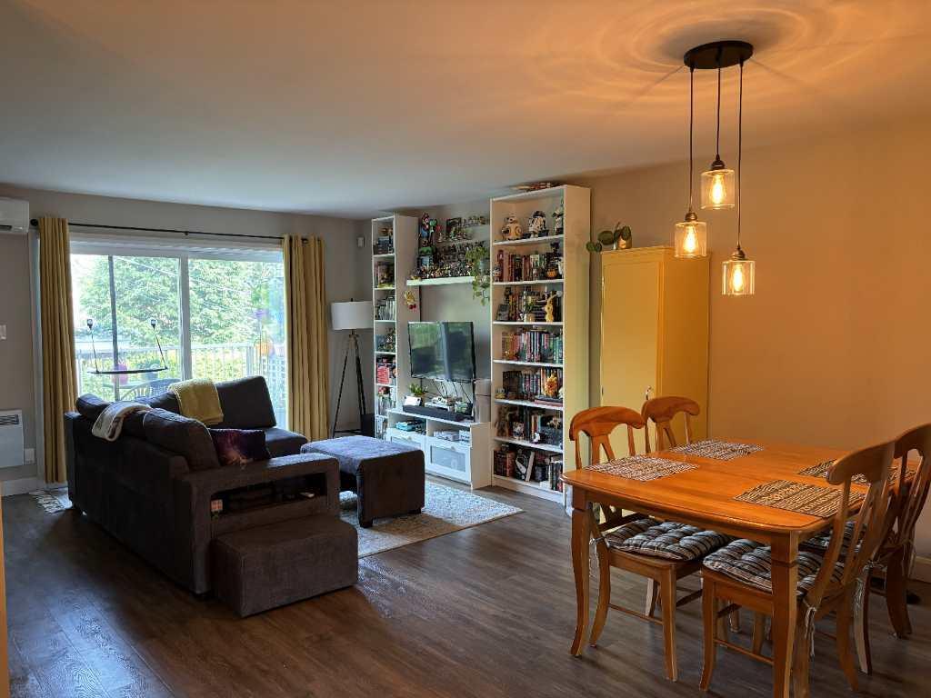 8165 Boulevard Casavant Ouest — photo 1