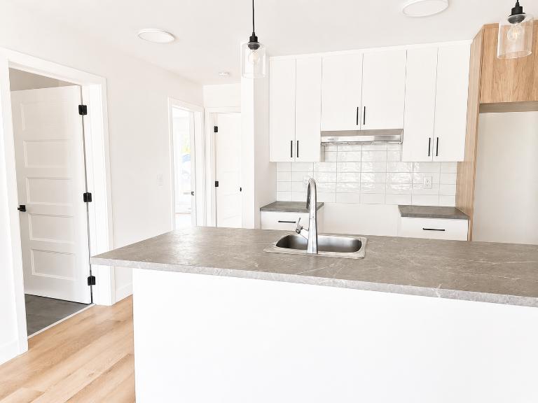 2 CH - 1 SDB - Saint-Gilles - $1,075 /mo 2