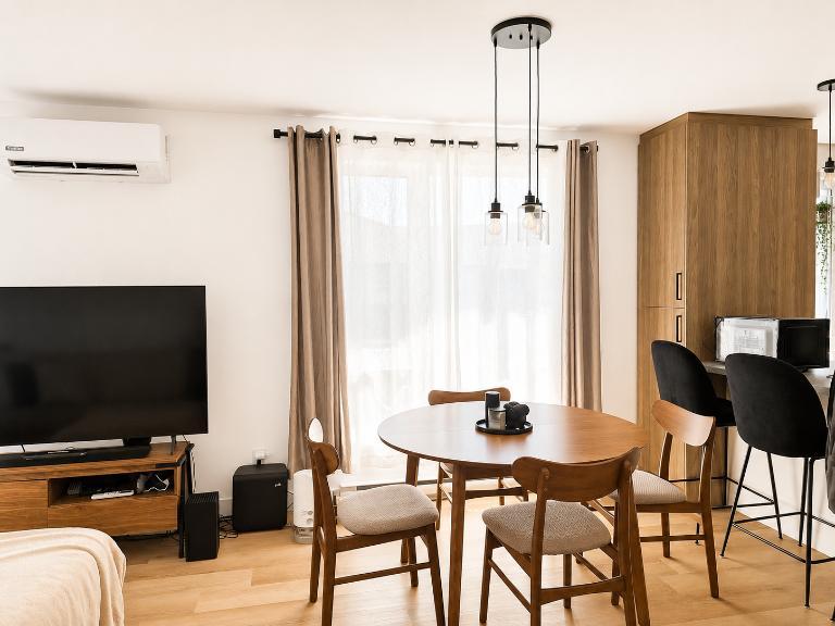 2 CH - 1 SDB - Saint-Gilles - $1,095 /mo 5