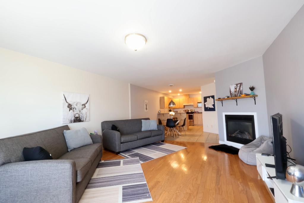 CONDO ENTIÈREMENT MEUBLÉ TOUT INCLUS SECTEUR TRANQUILLE BIEN SITUÉ — photo 1