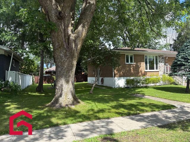 726 Rue Fontaine — photo 3