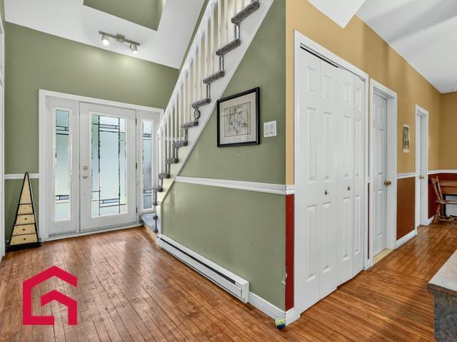 1037 Rue Massie — photo 3