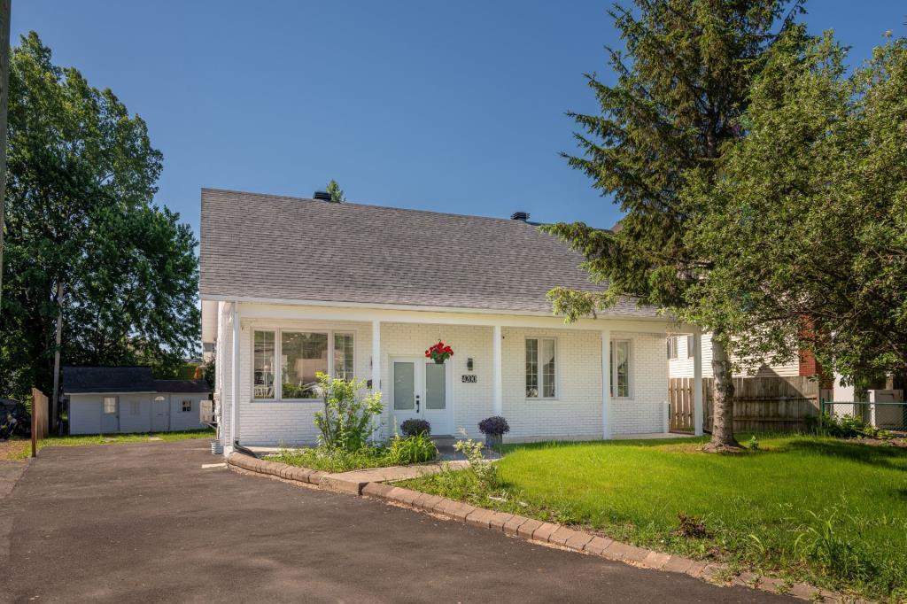4200 Boulevard Sainte-Rose, Laval, QC, Canada — photo 1