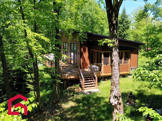 196 Ch. de la Montagne — photo 3
