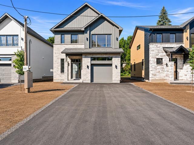 252 18e Avenue — photo 1