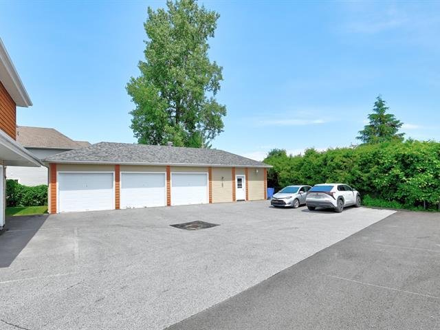 1676 1686 Rue St-Pierre S. — photo 2