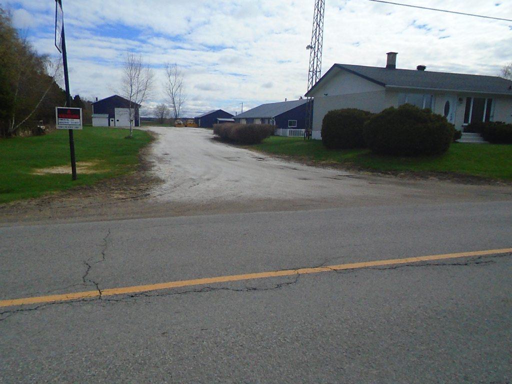 737 principale ST-SYLVERE — photo 1
