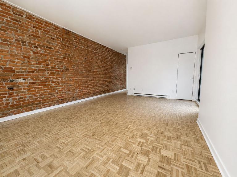 4838 Rue Saint-Urbain — photo 3