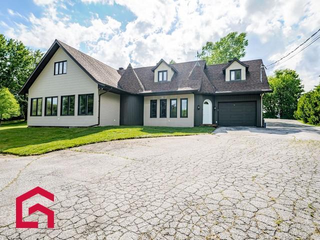 2327 Ch. Beech S. — photo 1