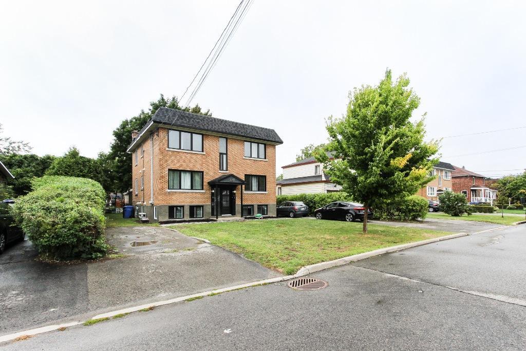 Logement 4 1/2 spacieux et rénové à Vaudreuil-Dorion avec stationnement — photo 1