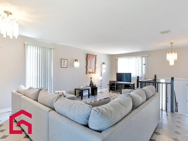9300 Av. Louis-Lumière — photo 3