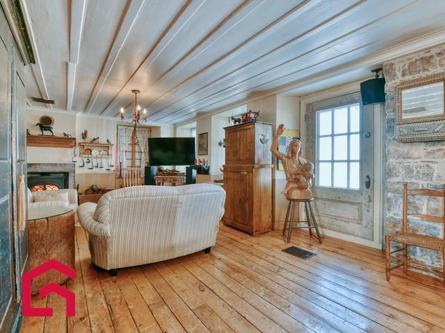534 25e Avenue — photo 2
