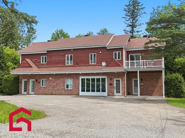 831 837 Rue Sigouin — photo 1