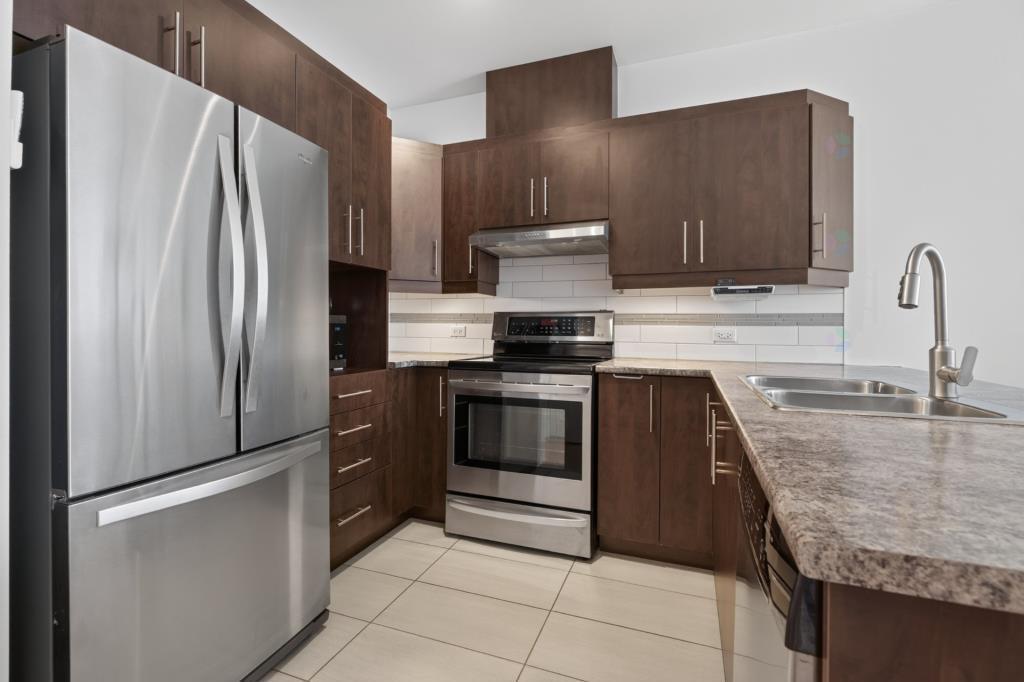 551 Rue Chabanel Est #202, Montréal, QC, Canada — photo 3