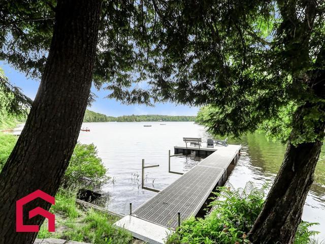 79 Ch. du Lac-Hughes O. — photo 3