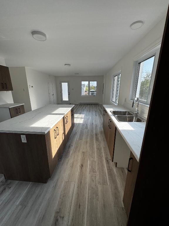 Magnifique 4 1/2 Nouvelle Construction 4