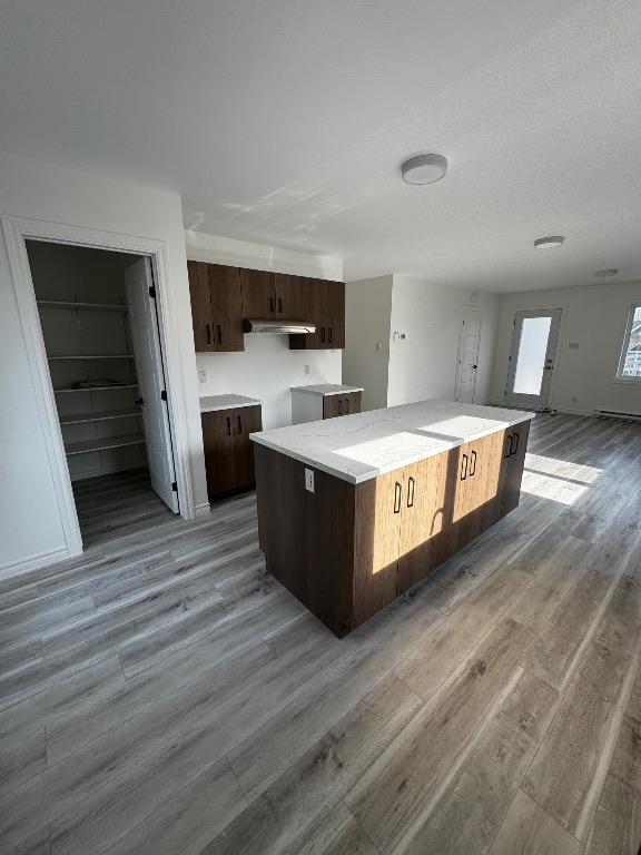 Magnifique 4 1/2 Nouvelle Construction 5