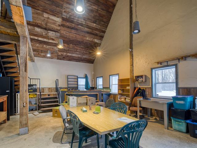31 Rue Lajeunesse — photo 3