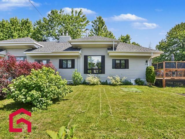 164 34e Avenue — photo 1