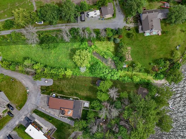 Terrain — photo 1