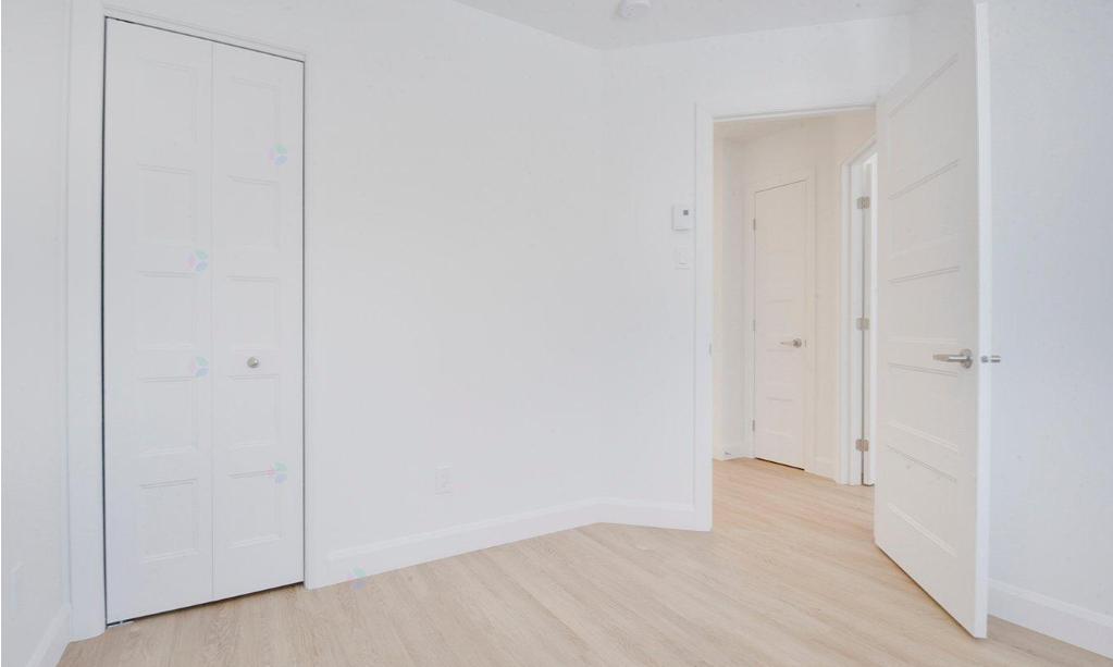 Superbe 6 ½ sur 3 niveaux – 1 salle de bain complète + 1 salle d'eau + sous-sol 4