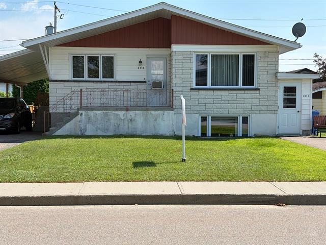 2113 2115 Av. du Parc — photo 2