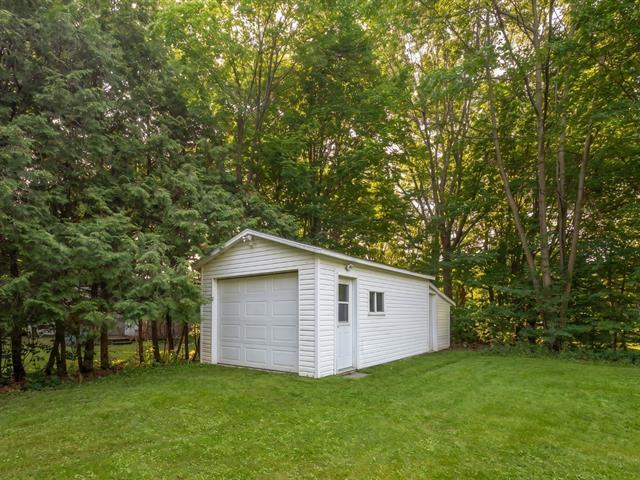 215 35e Rue O. — photo 2